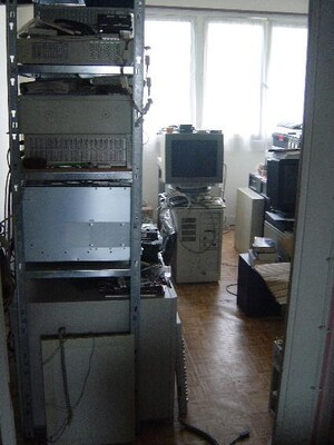 [image: a first glance into the machineroom]