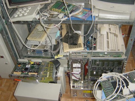 [image: a small part of the left wall shelves, but to the right]