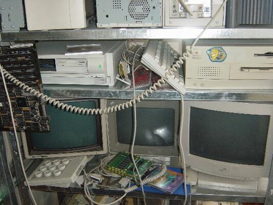 [image: more left wall shelves pictures]