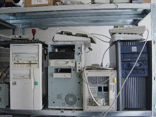 [image: what else, if not more left wall shelves pictures]