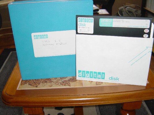 [image: VMS diskette box with first diskette]