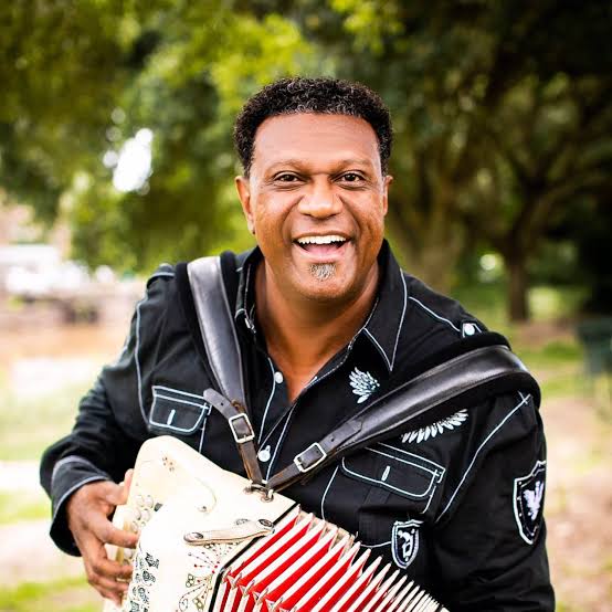 Back to School Bash: Featuring Chubby Carrier!