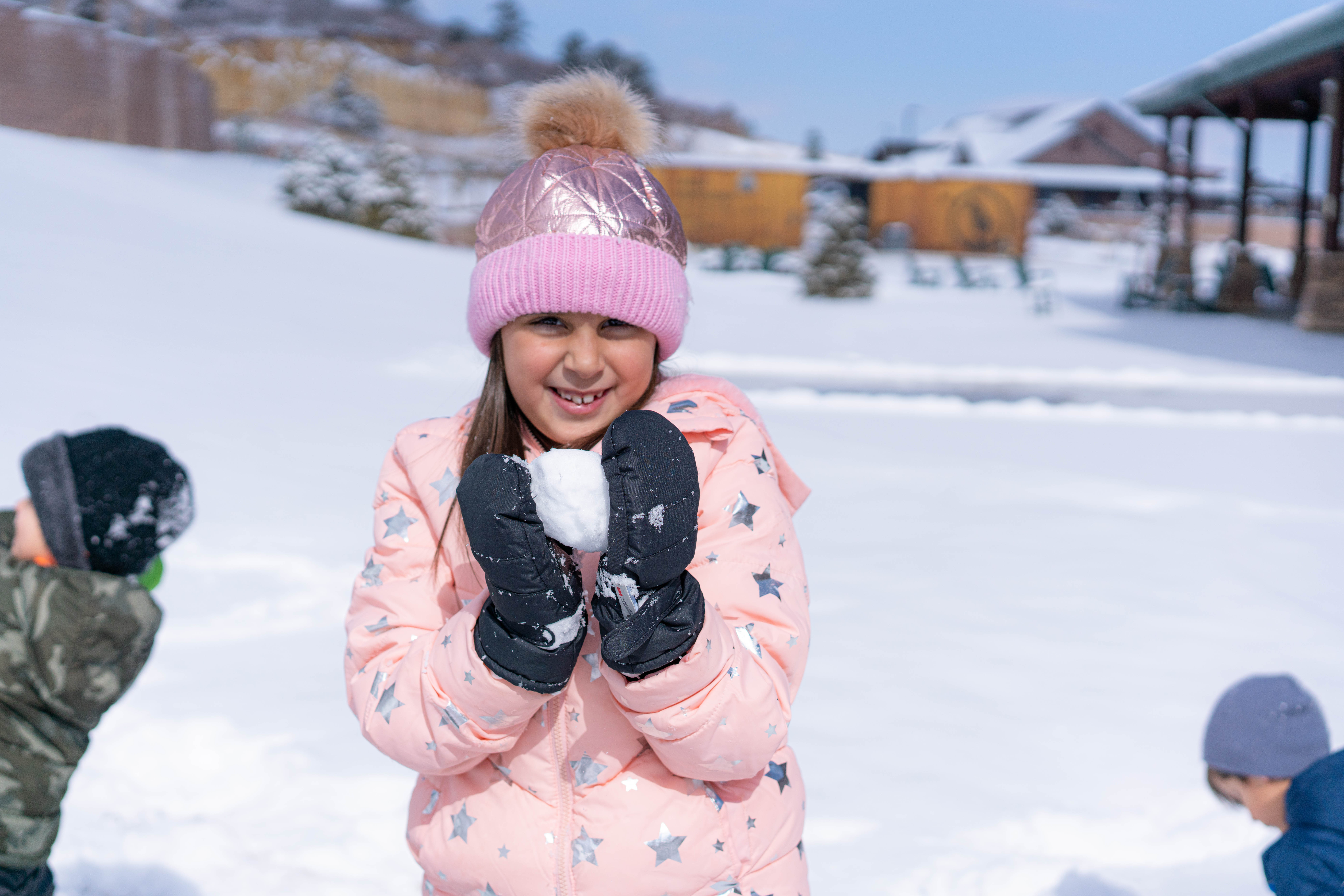 Cindy Bear™ Magical Holiday Sparkle & Foam