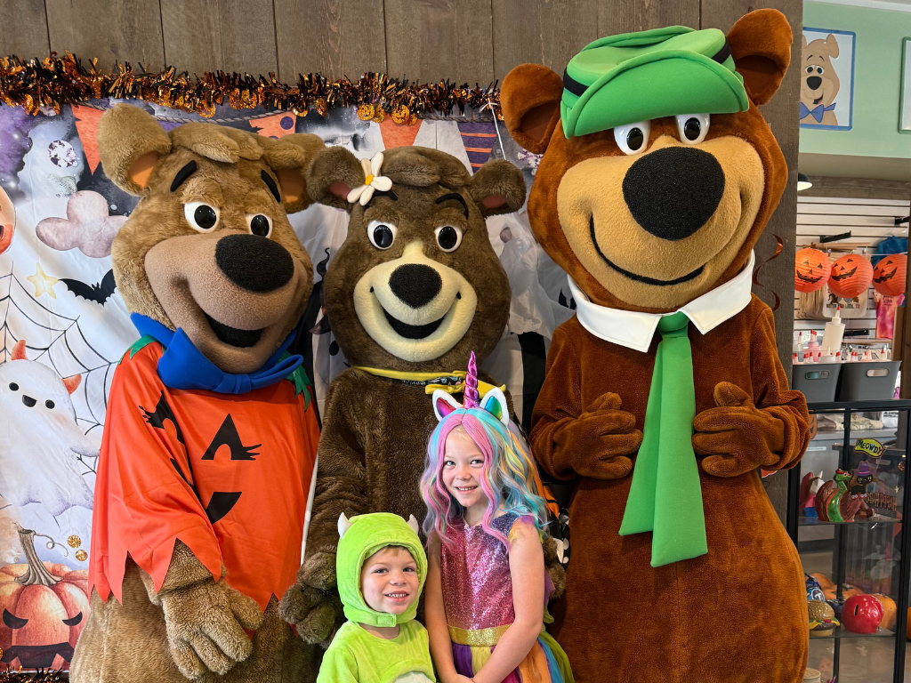 Hauntober Fest: Fairytale Frights