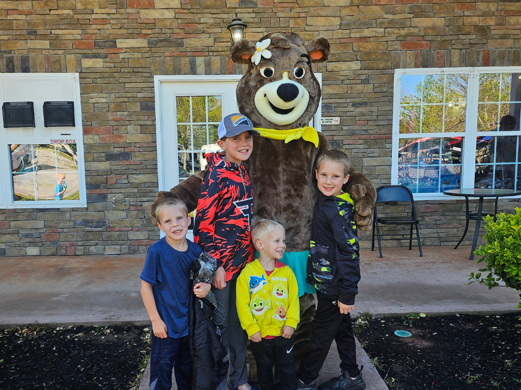 Camps-Giving: A Thanksgiving Celebration