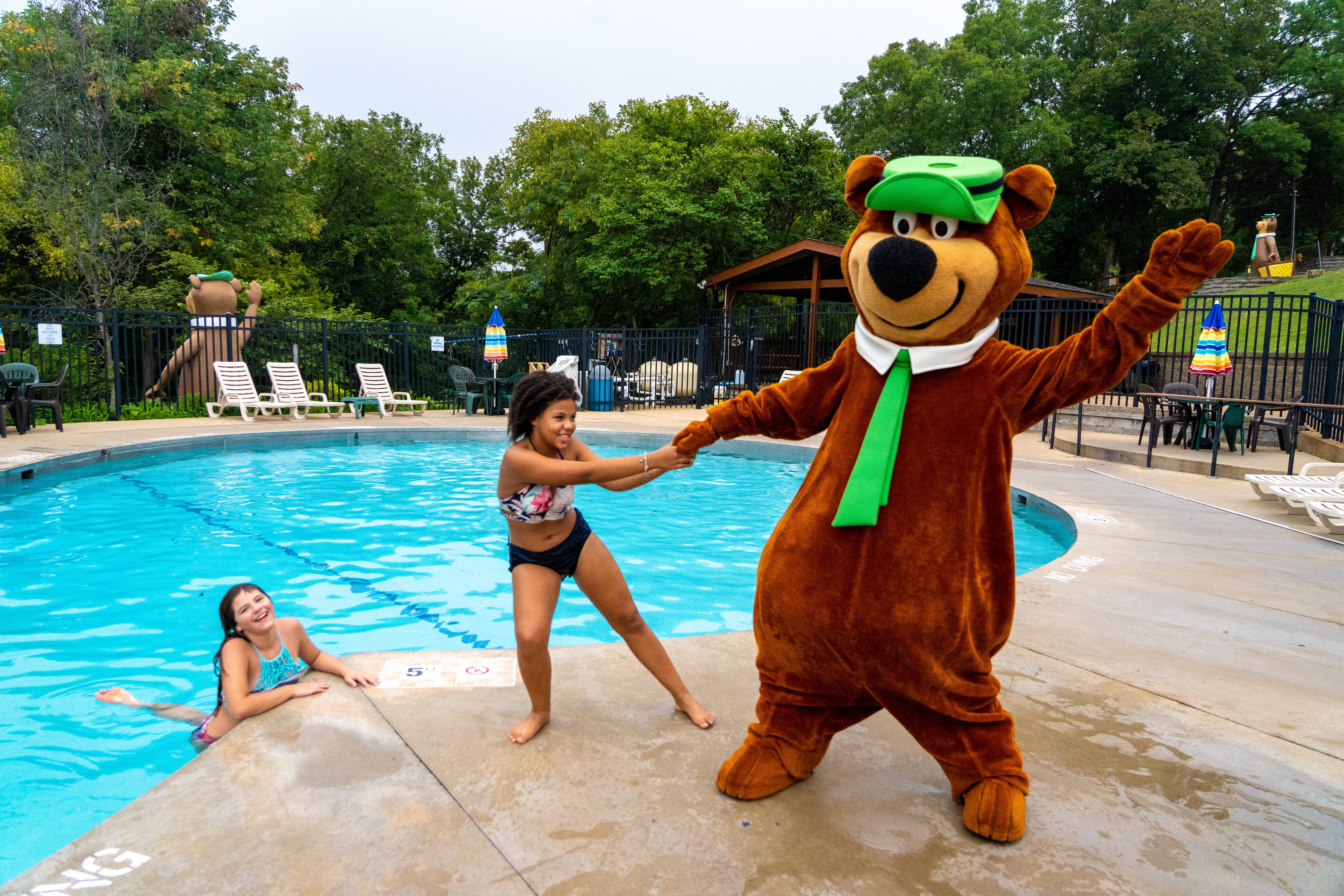 Fun in the Sun Week – Special Entertainment