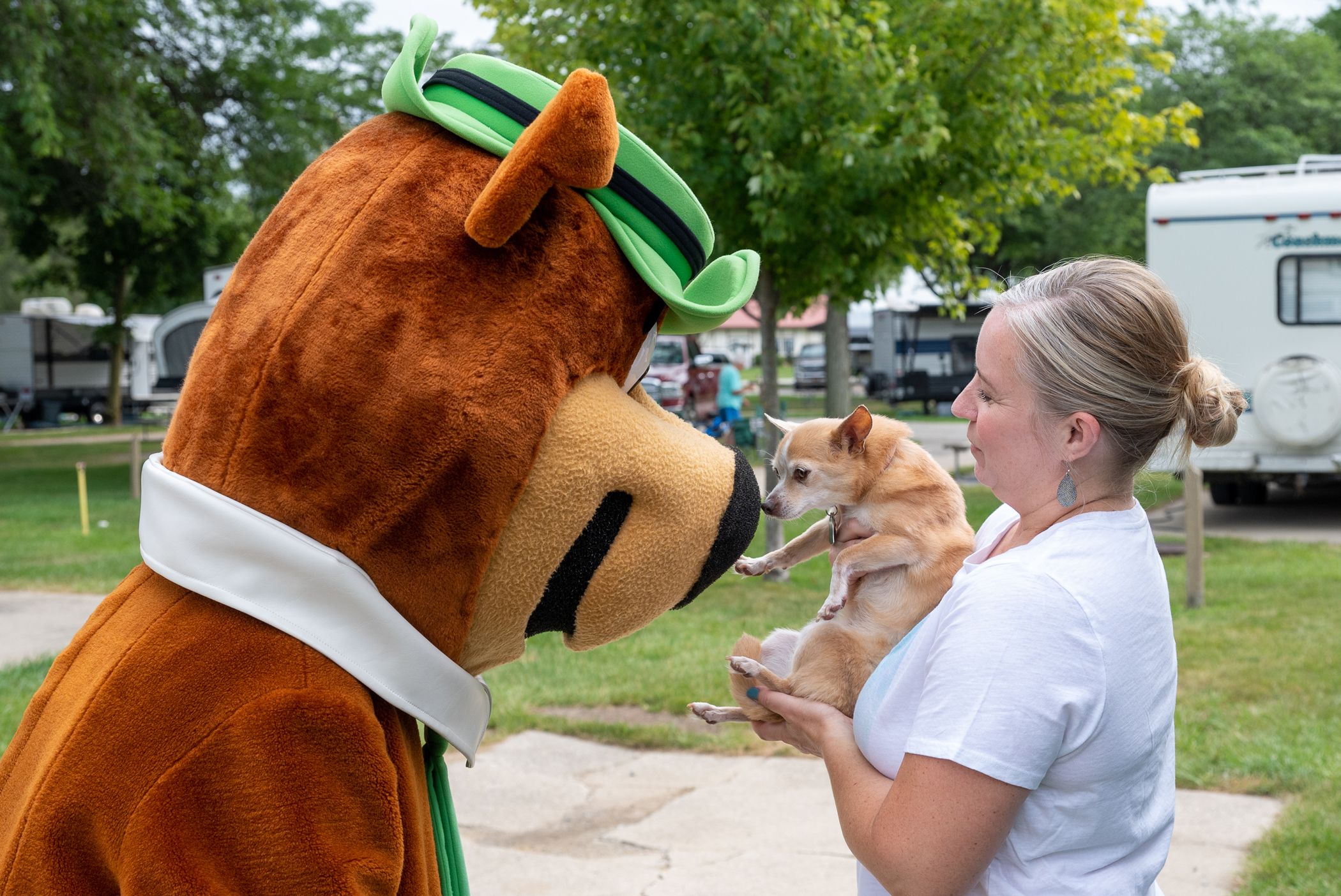 Bear-y Best Pet Palooza