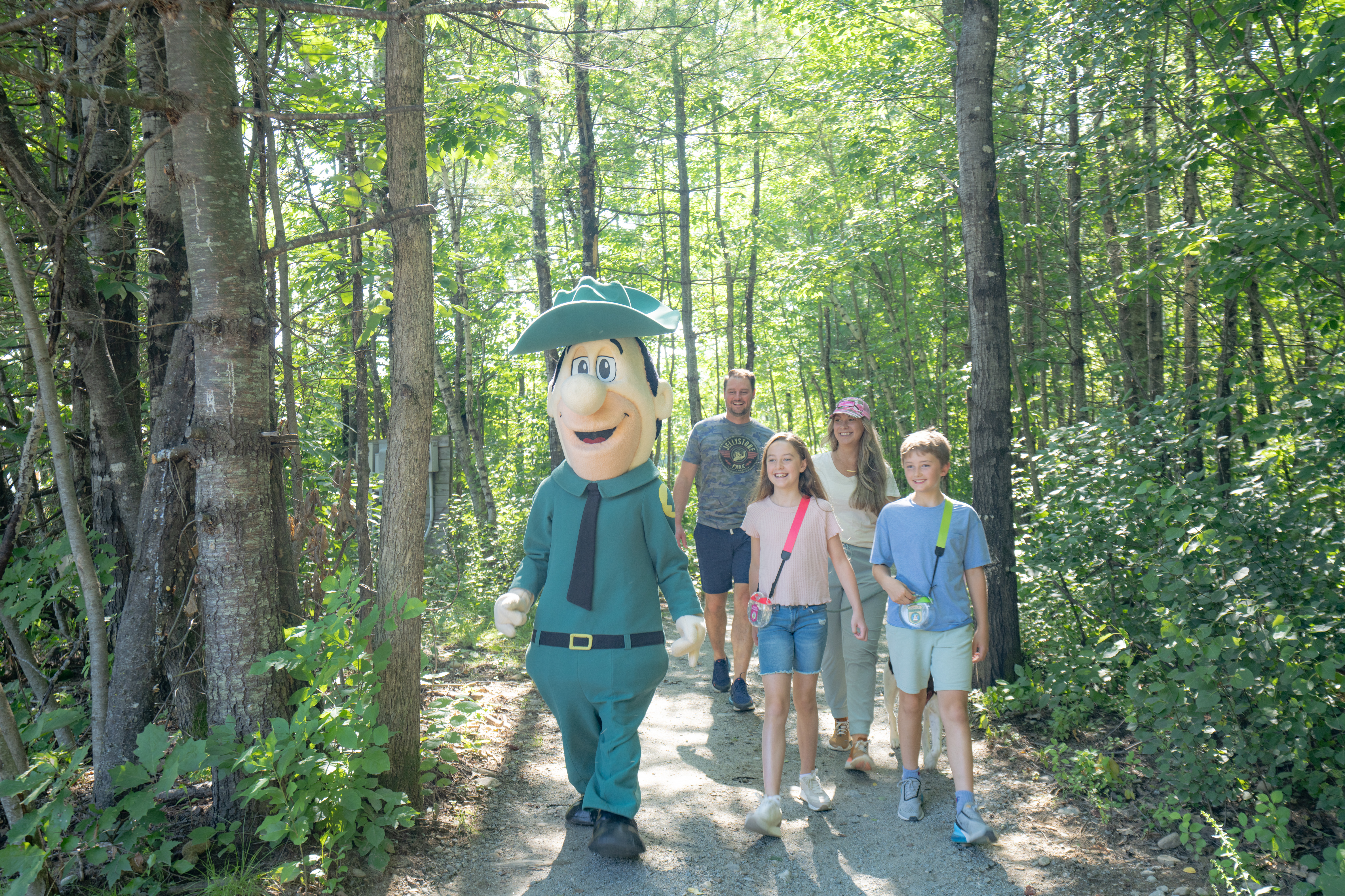 Jungle Animal Adventure: Dip Challenge & Jeep Show