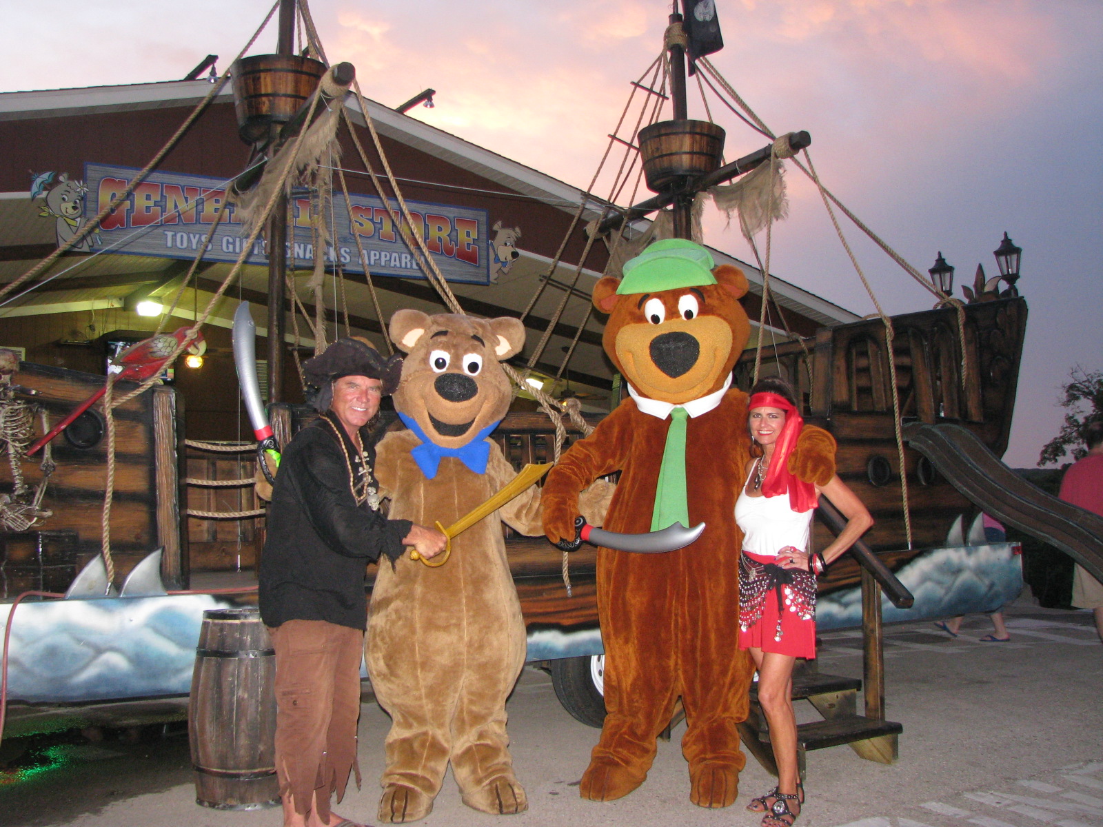 🧜‍♀️Mermaids & Pirates Week 🏴‍☠️ *Special Entertainment