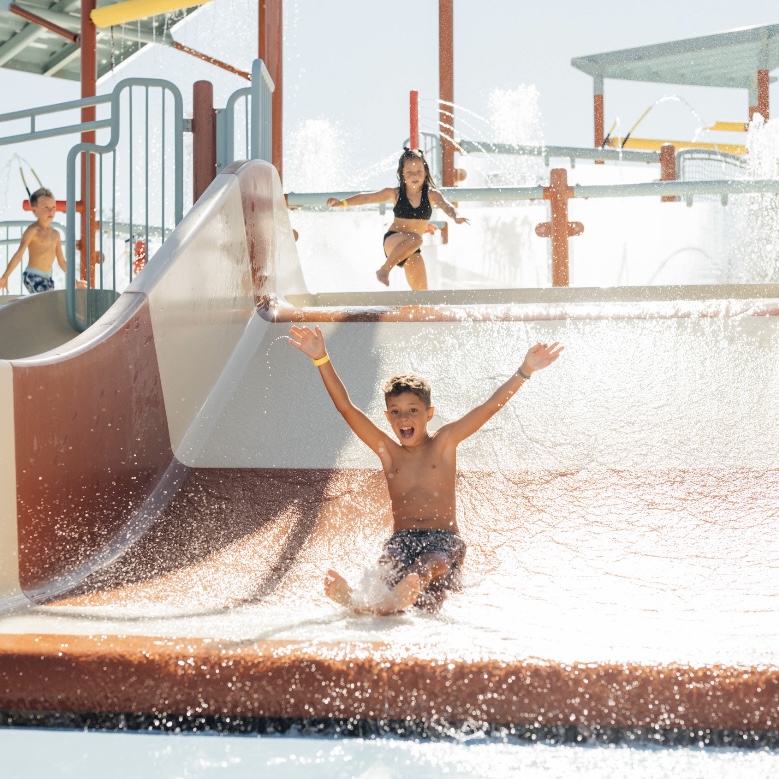 🌊💦 Wet & Wild Opening Weekend! 💦🌊