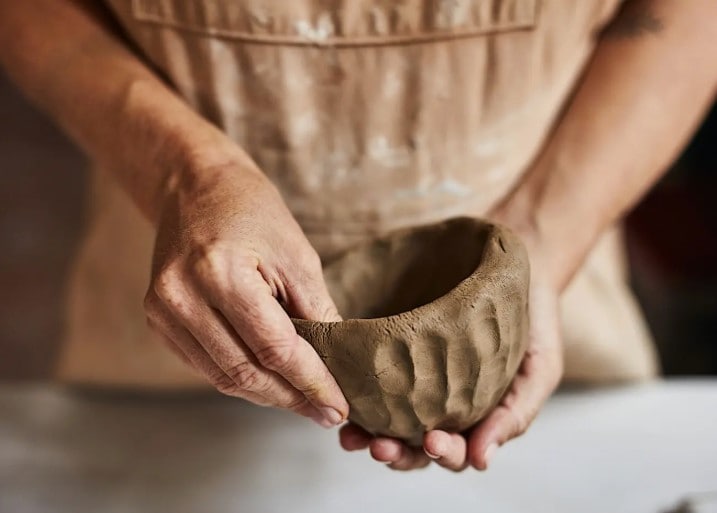 Discovery Dinner: Hand Clay Sculpting