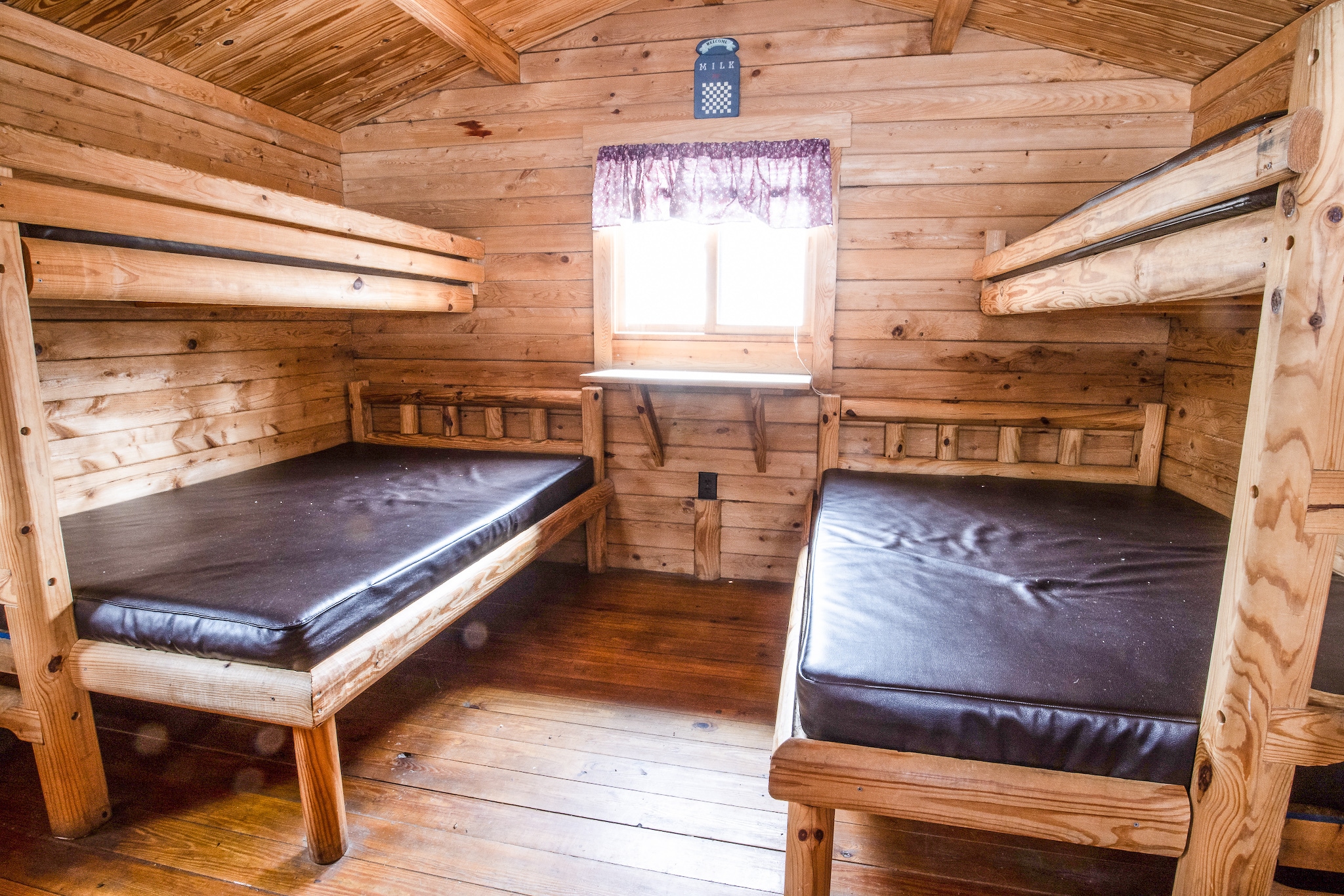 Rustic Cabins West Virginia | Adventures on the Gorge, image size:2048x1365