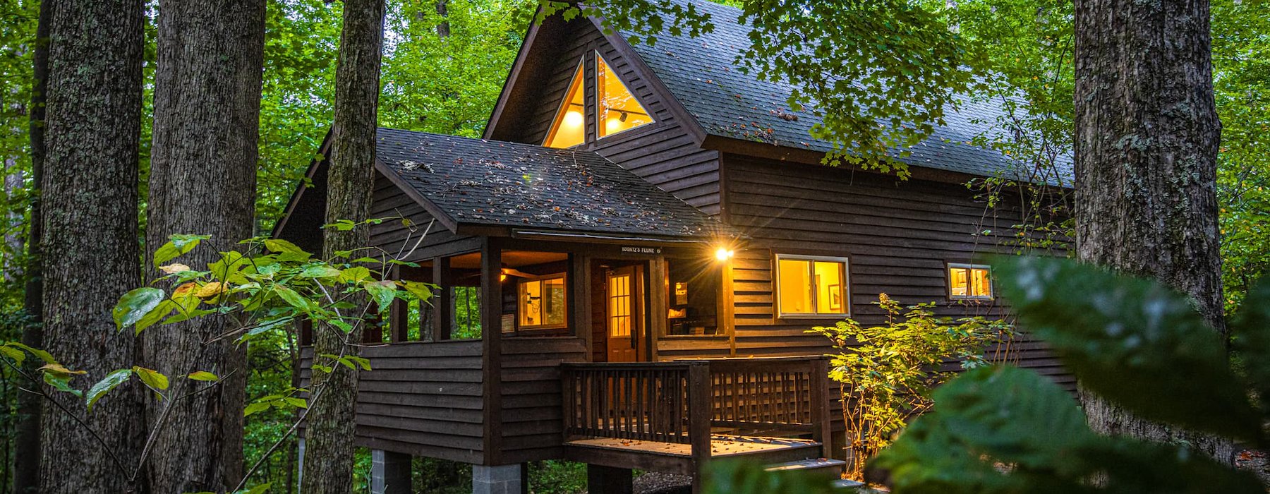 Spacious New River Gorge cabins available