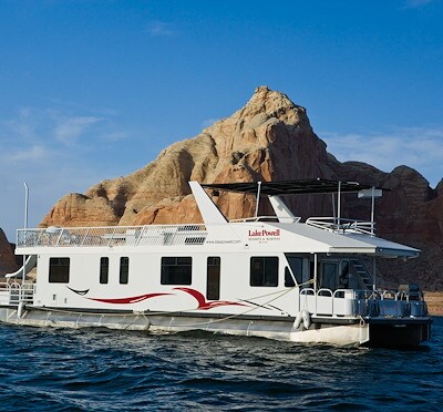 Where Can a Houseboat Travel: Ultimate Destinations Explored