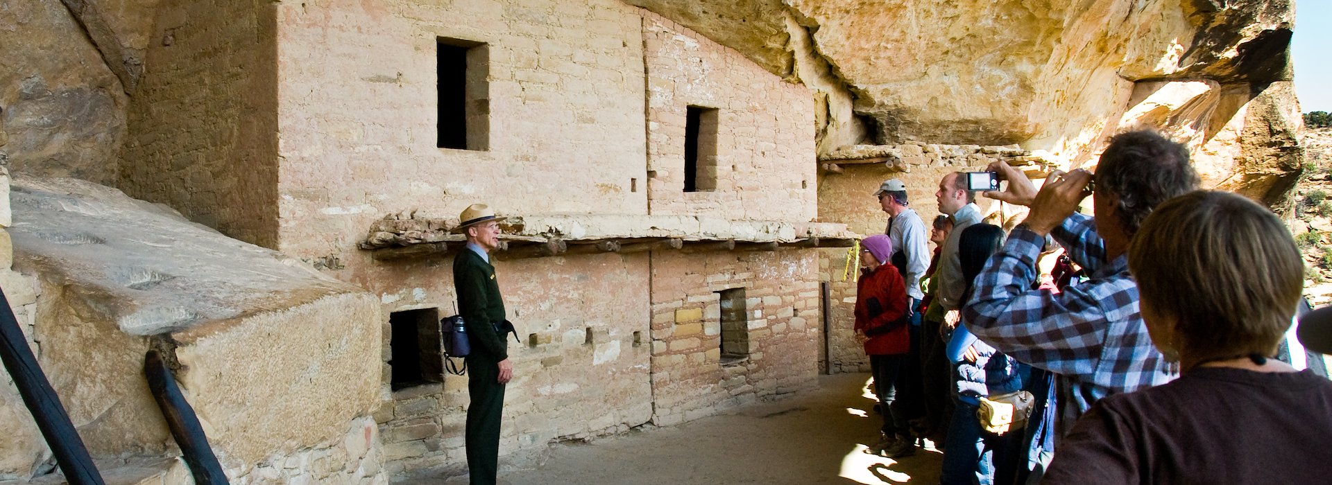 Group Tours at Mesa Verde Lodge and Tours Mancos Colorado 