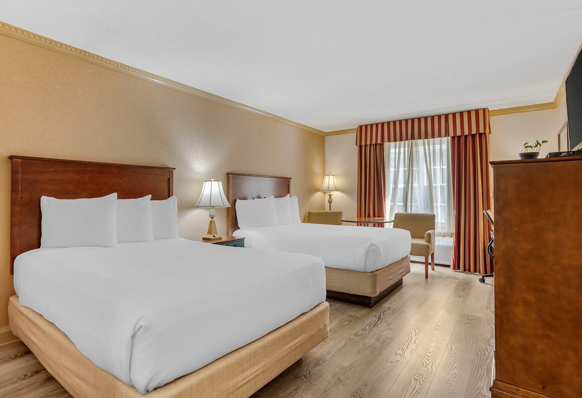 Two Bedrooms At Best Western Plus Morristown Inn