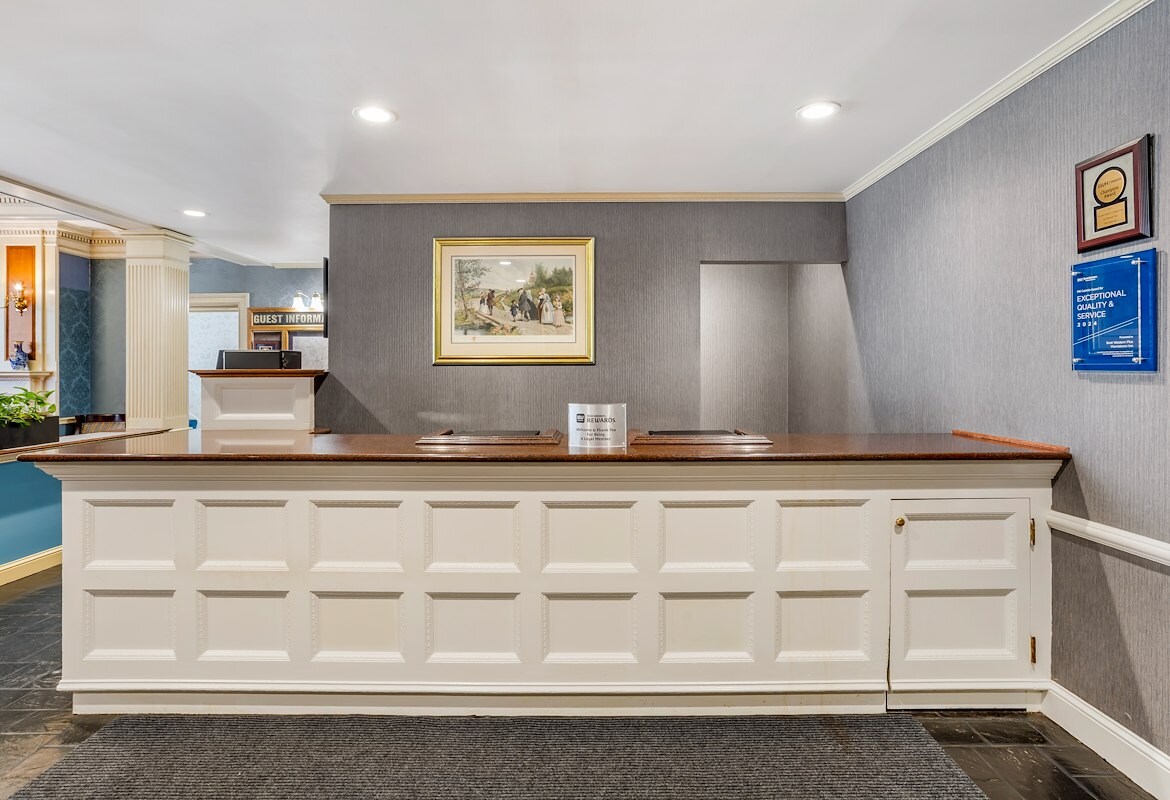 Reception At Best Western Plus Morristown Inn