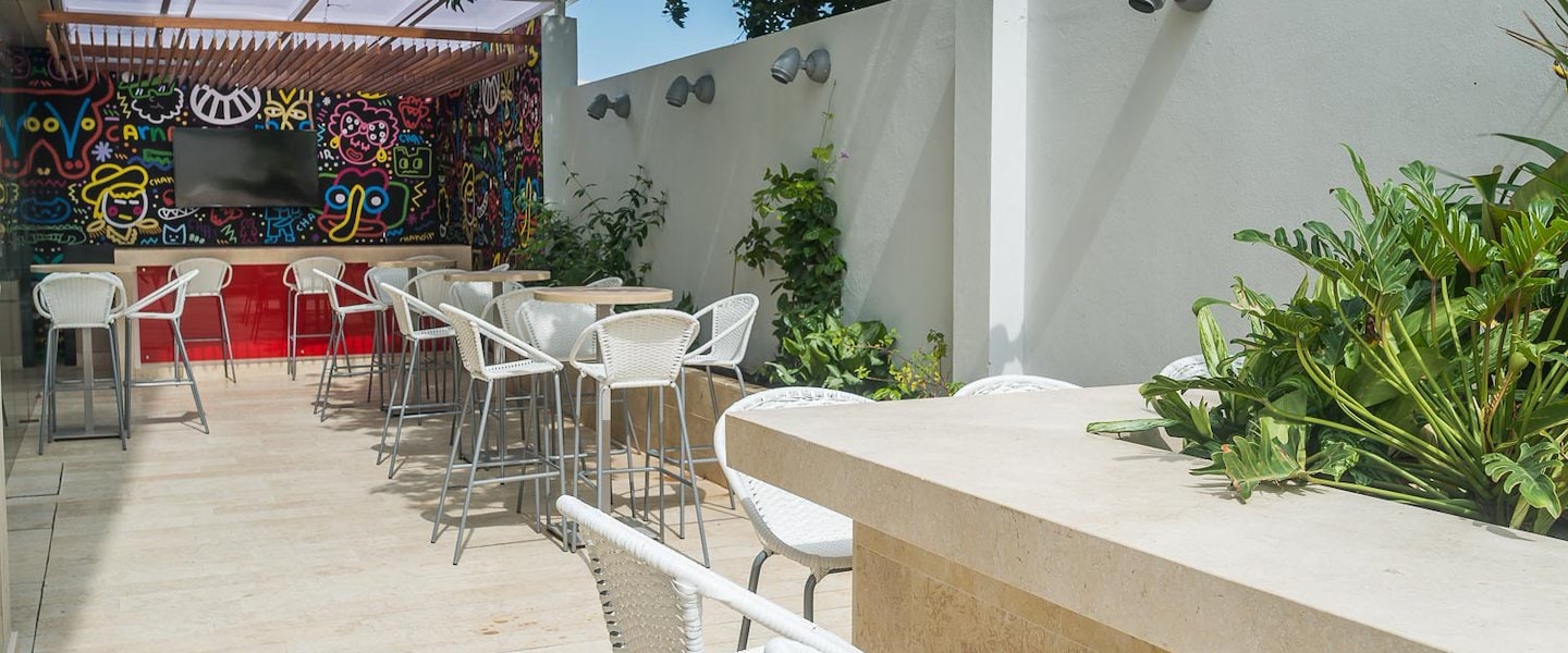 Area de Bar en hotel bh Barranquilla