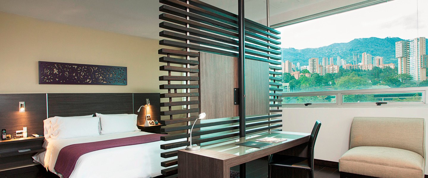 Habitación con vista a la ciudad en bh EL Poblado 