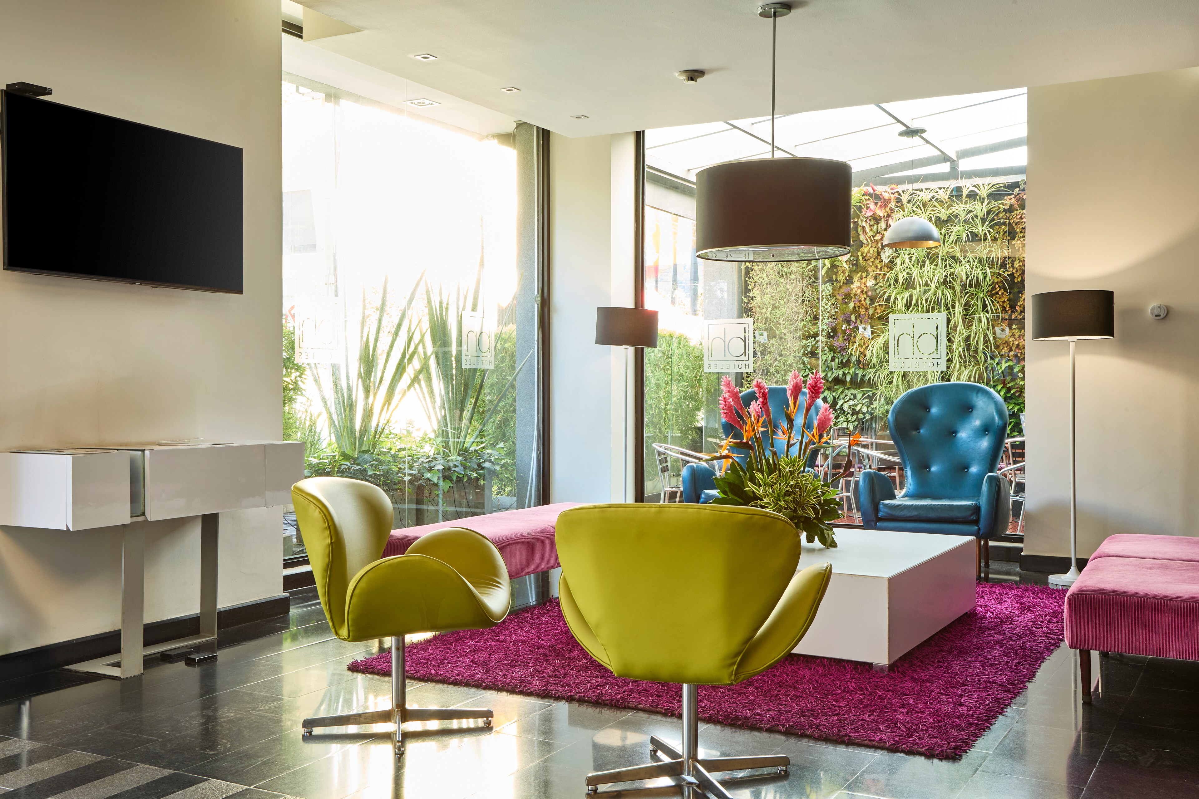 Hotel Lobby Area Of Bh Parque 93