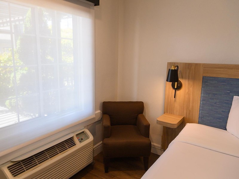 QUEEN BEDROOM at Blue Pacific Hotel, California - 3