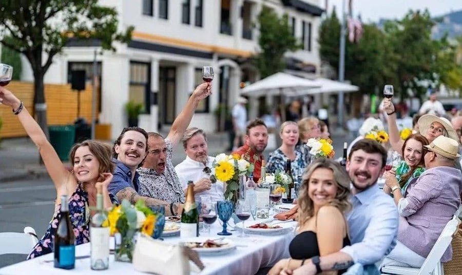 HarvestTableCalistoga
