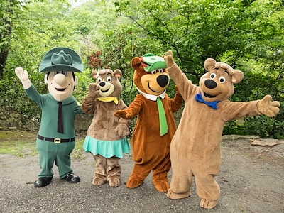 Hang Out With Characters at Jellystone Park™ Niagara Falls