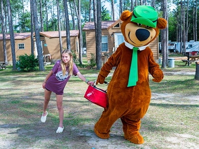 Hang Out With Characters at Jellystone Park™ Alabama Golf Coast