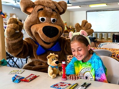 Candy Bar Bingo in Jellystone Park™ Tower Park