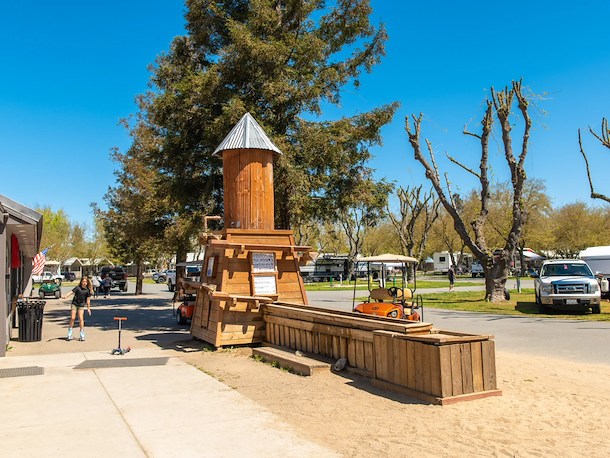 Gem Mining at Jellystone Park™ Tower Park