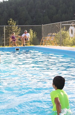  Play water games with friends at Jellystone Park™ Estes Park