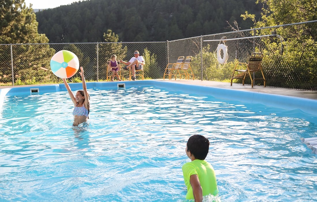  Play water games with friends at Jellystone Park™ Estes Park