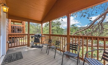 Lodging at Jellystone Park™ Estes Park