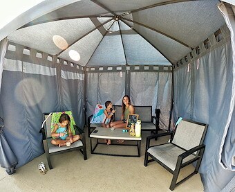 Poolside Cabanas at Jellystone Park Larkspur 