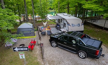 RV Sites at Jellystone Park™ Columbus North