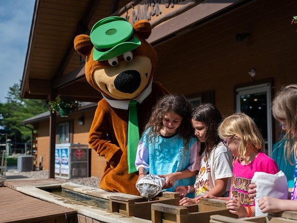 Gem Mining nearby Jellystone Park, Caledonia