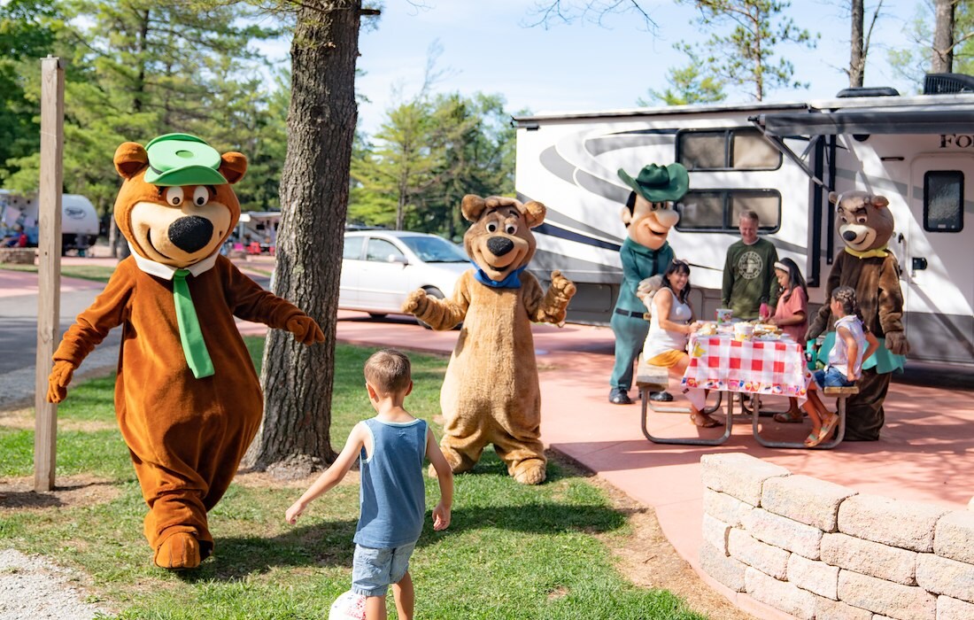 Club Yogi™ Rewards Banner