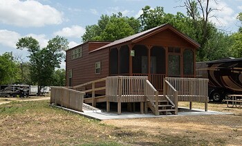 Lodging at Jellystone Park™ Monticello 