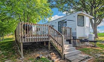 Lodging at Jellystone Park™ Western Illinois