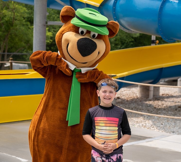 Earn FREE stays and FREE Jellystone Park merchandise!