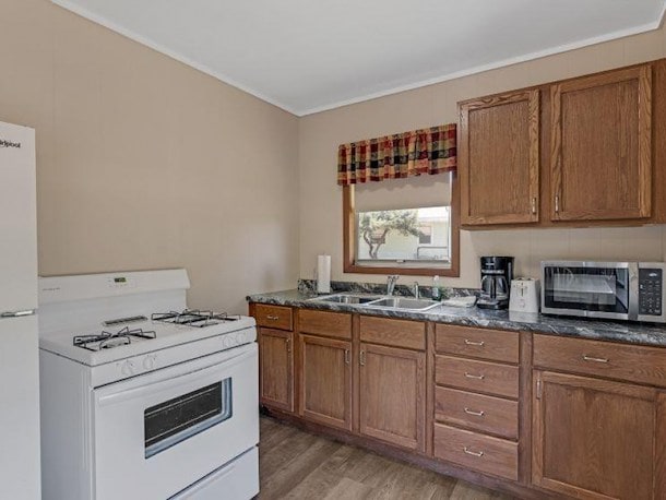 Lakefront Cottage - 2