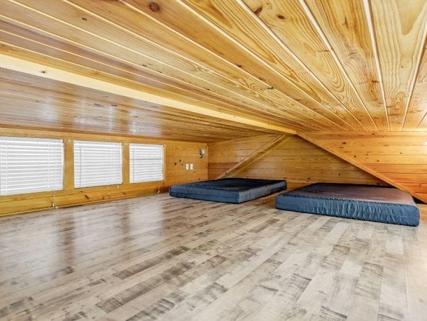 Deluxe South Shore Cindy Cabin - 3