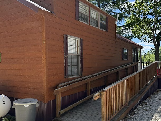Deluxe South Shore Cindy Cabin Accessible - 1