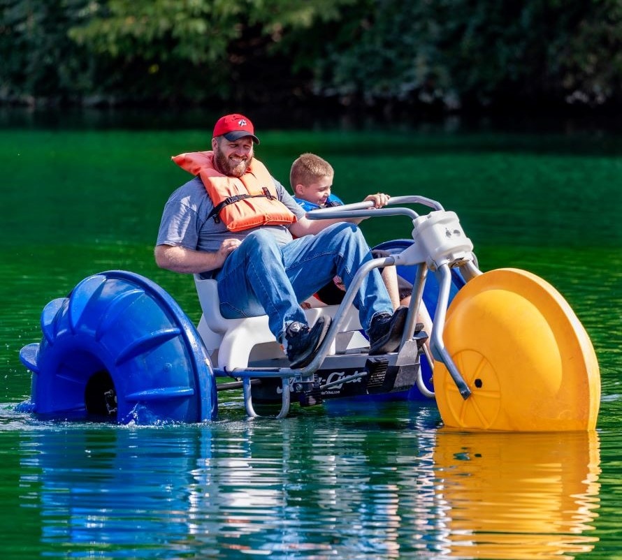 Paddleboat Rentals in Jellystone Park™ Indianapolis East