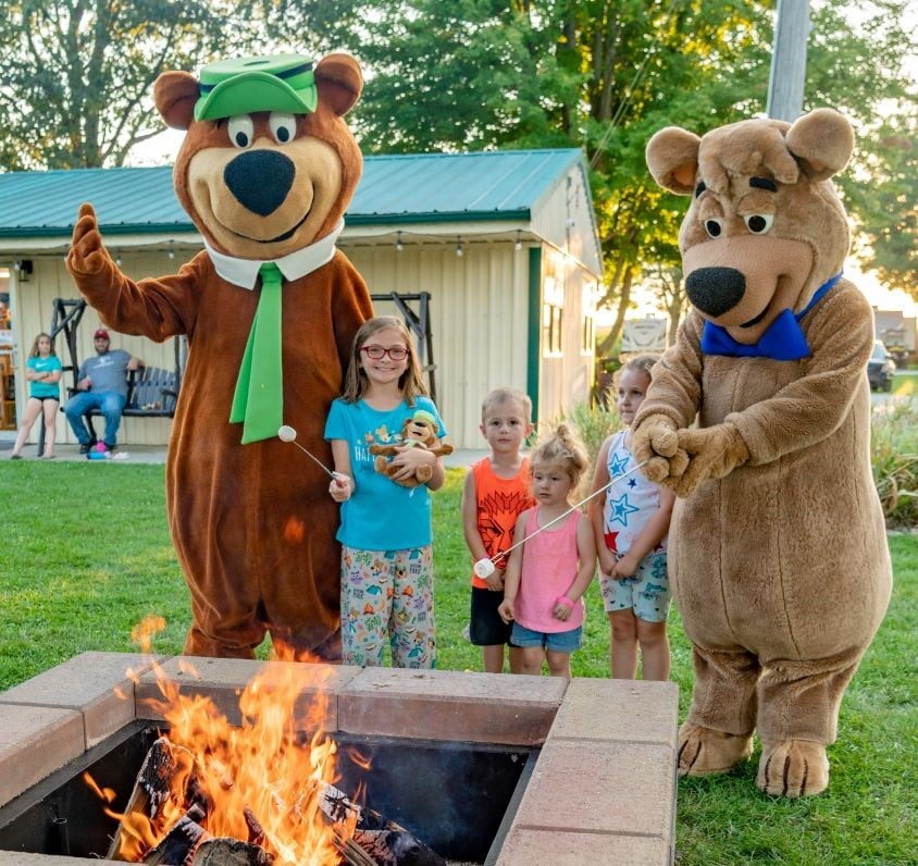 Community Firepit at Jellystone Park Indianapolis East