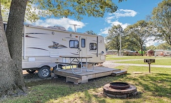 RV Sites at Jellystone Park™ Indianapolis East