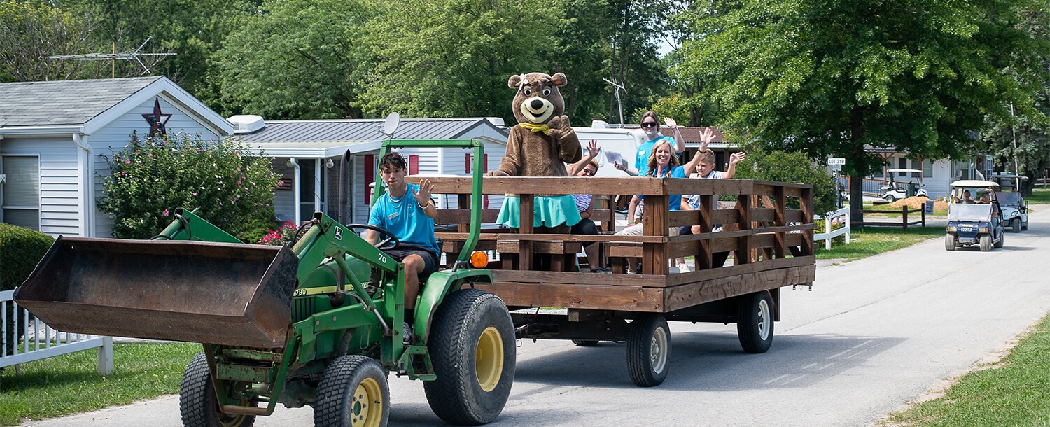 Activities and Characters of Jellystone Park™ Plymouth