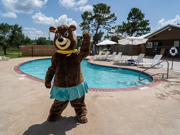 Resort Style Swimming Pool at Jellystone Park™ Lake Charles