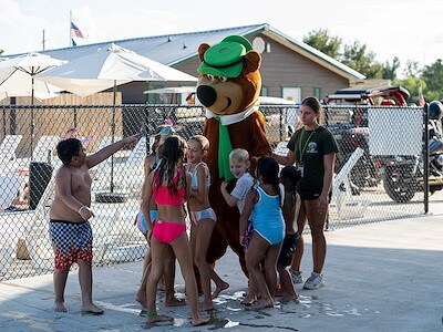 Hang Out With Characters at Jellystone Park Lake Charles