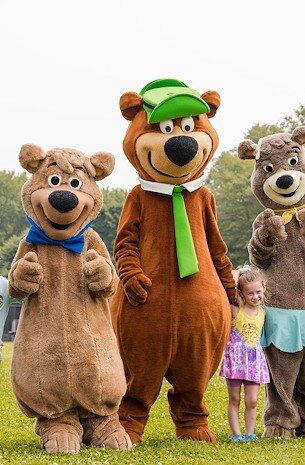 Character Interactions at Jellystone Park™ Cochran